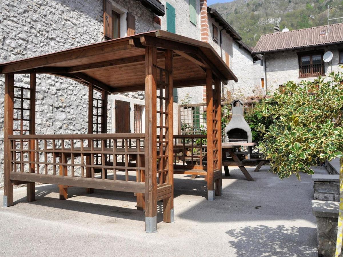 Apartment Albergo Diffuso - Cjasa Ustin-3 By Interhome Barcis Exteriör bild