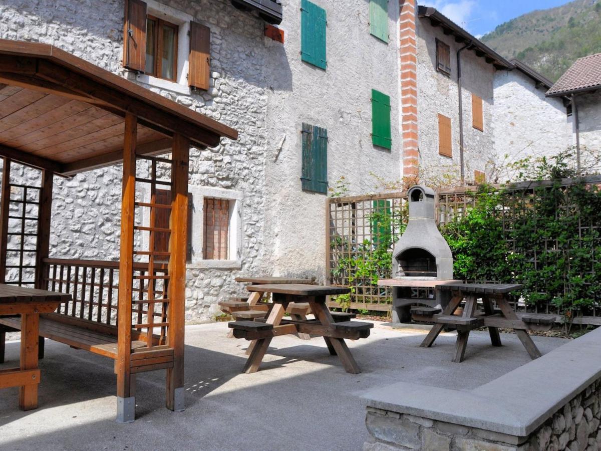 Apartment Albergo Diffuso - Cjasa Ustin-3 By Interhome Barcis Exteriör bild